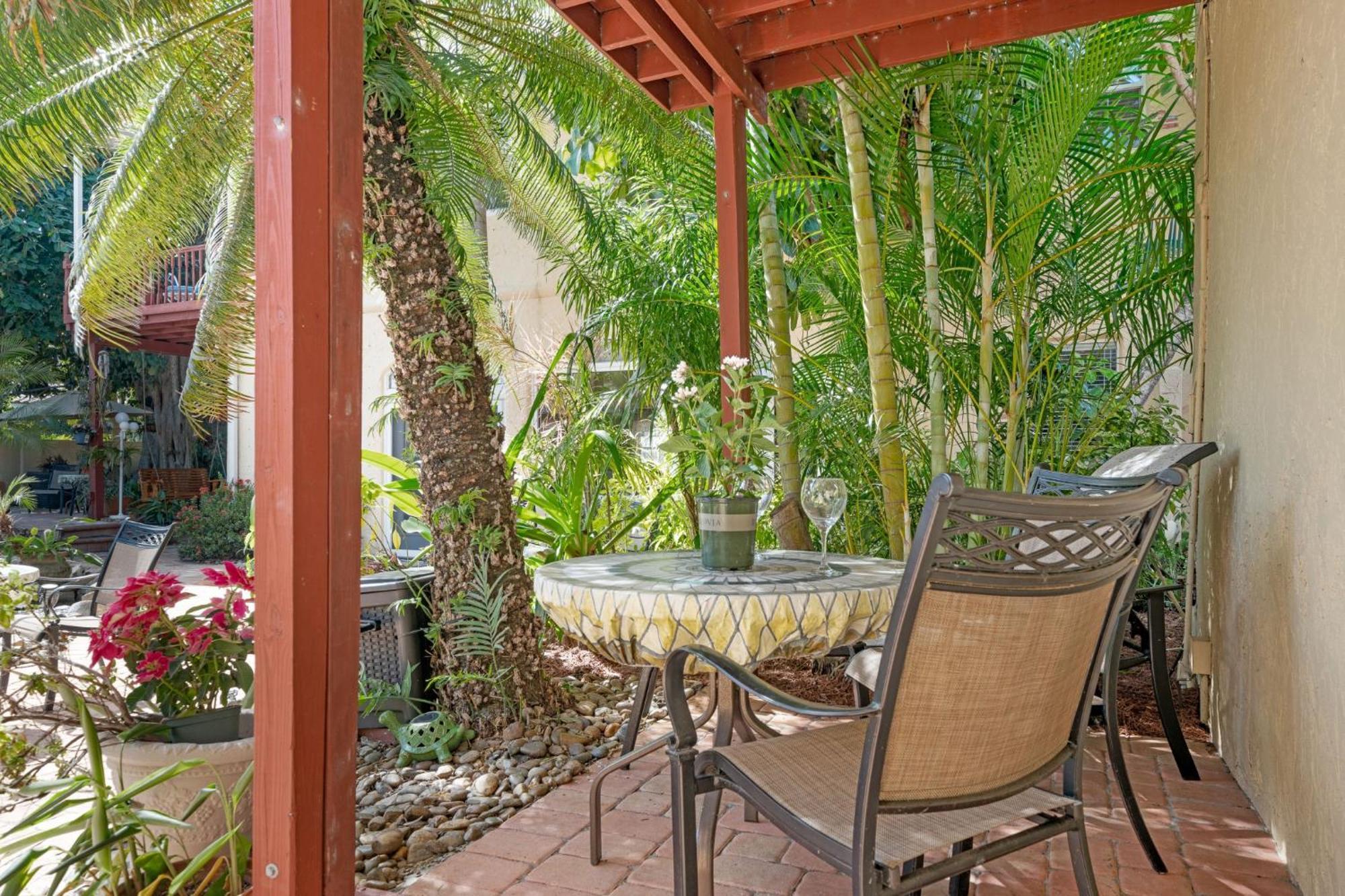 Banyan House Vacation Rentals Venice Exterior photo