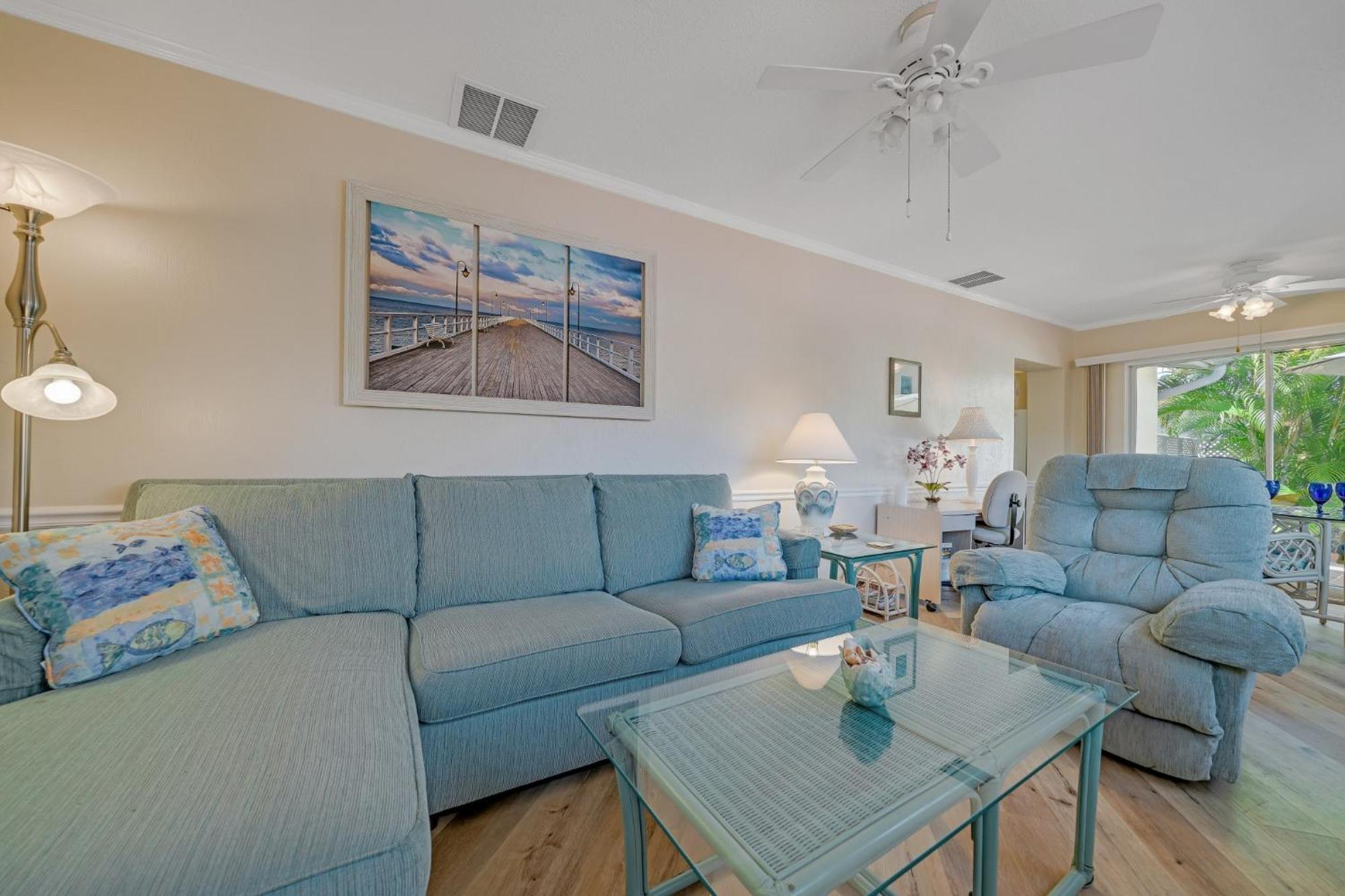 Banyan House Vacation Rentals Venice Room photo
