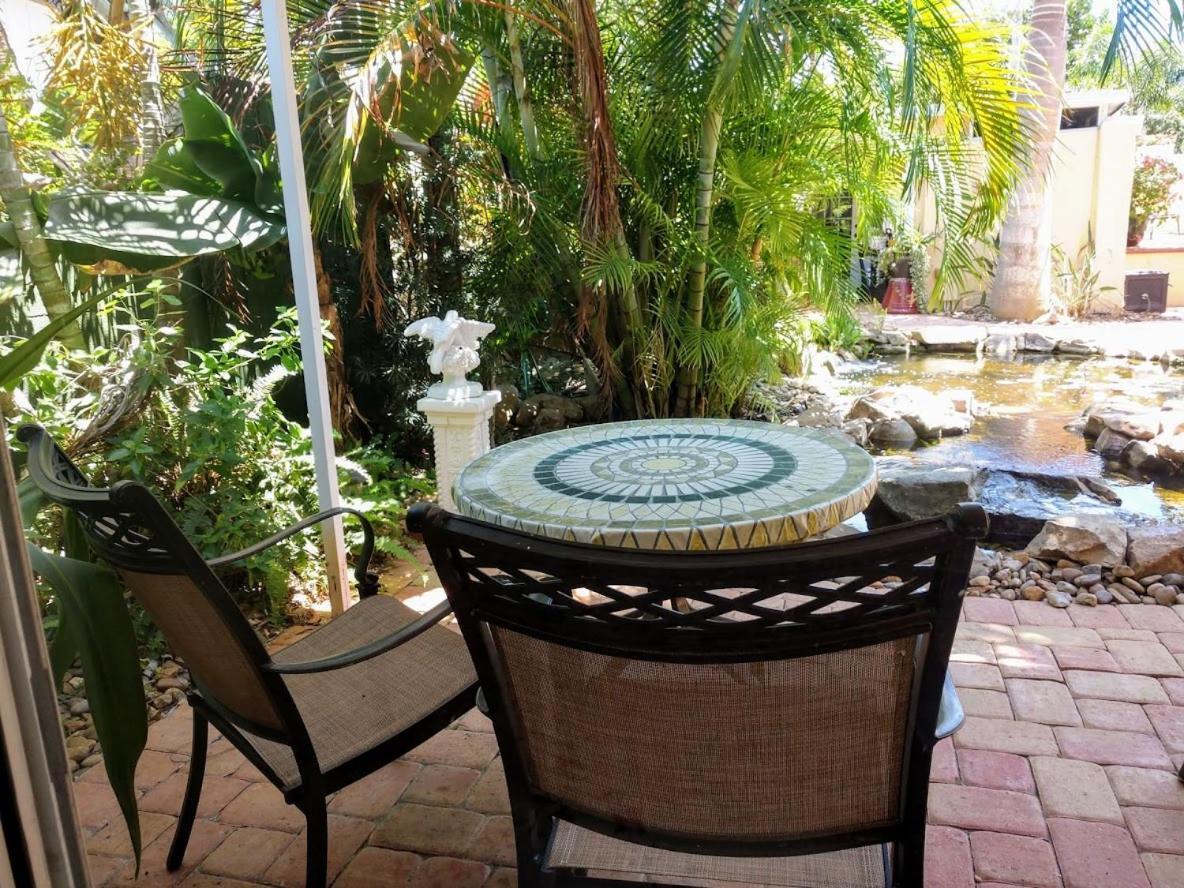 Banyan House Vacation Rentals Venice Room photo